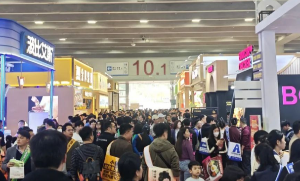 GFE广州连锁加盟展今日开幕，盛况空前，数百家知名品牌，成交火爆